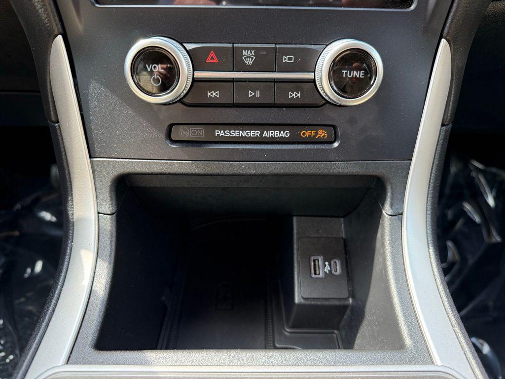 used 2024 Ford Edge car, priced at $28,528