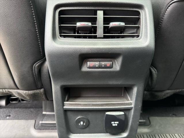 used 2024 Ford Edge car, priced at $35,428