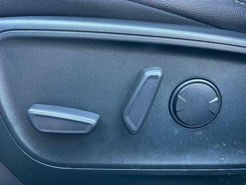 used 2022 Ford Escape car, priced at $21,350