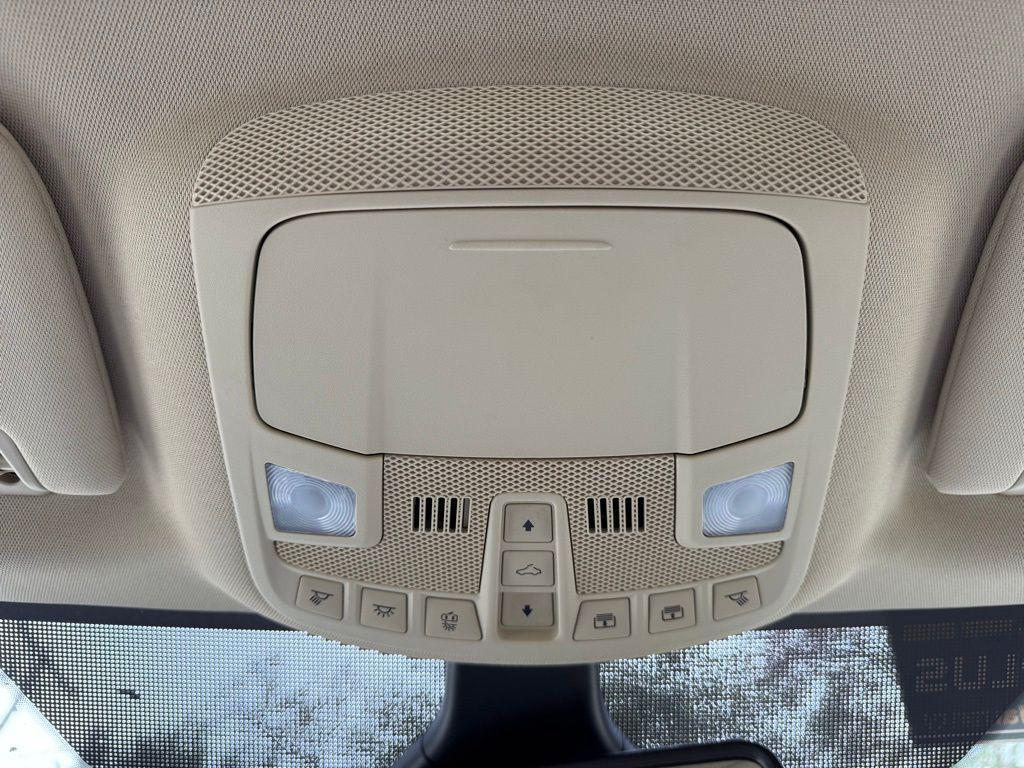 used 2024 Ford Edge car, priced at $27,593