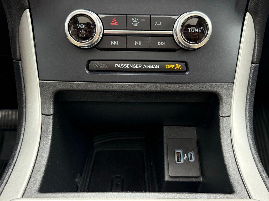 used 2024 Ford Edge car, priced at $27,593