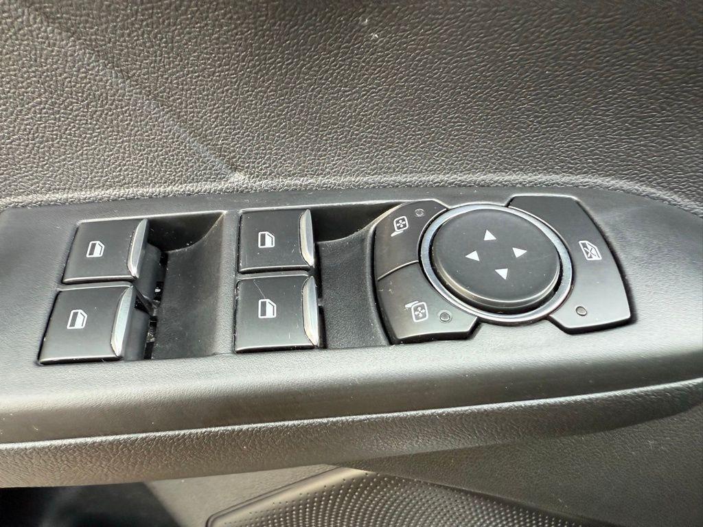 used 2022 Ford Escape car, priced at $20,984