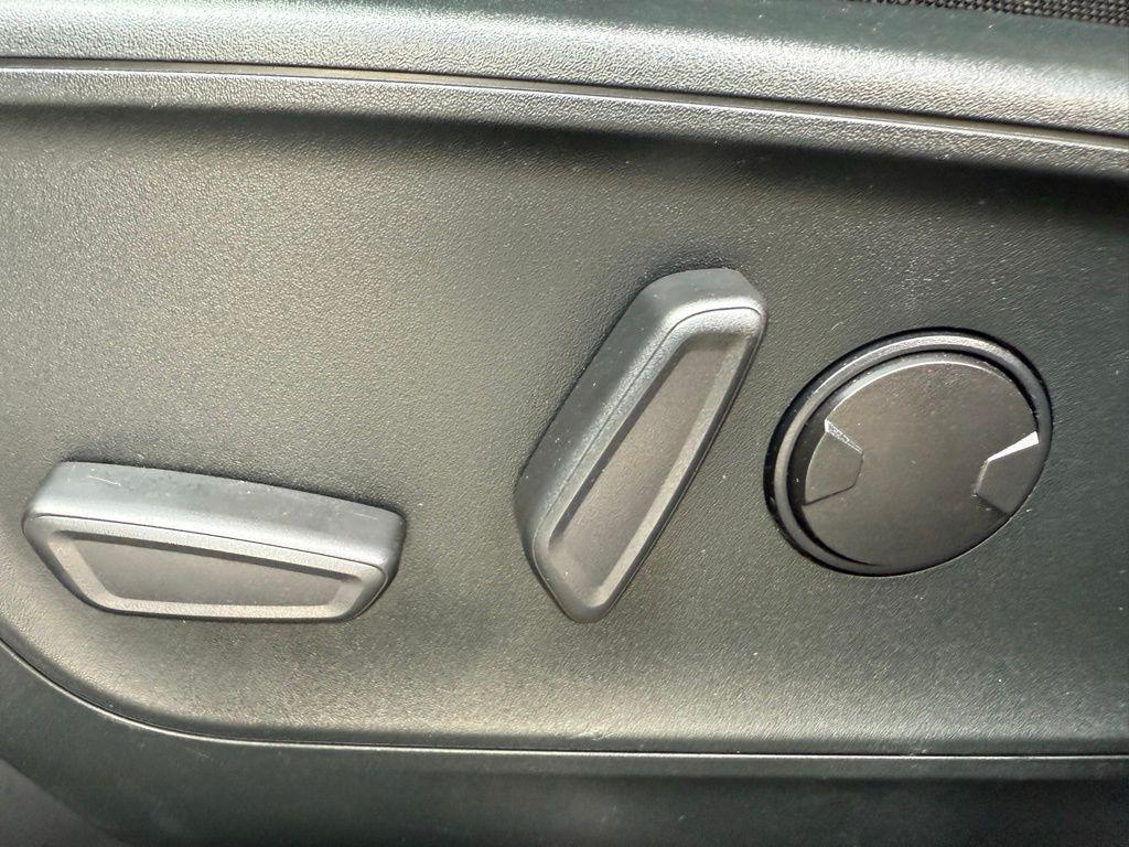 used 2022 Ford Escape car, priced at $20,984