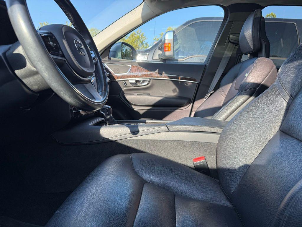 used 2016 Volvo XC90 car, priced at $17,298