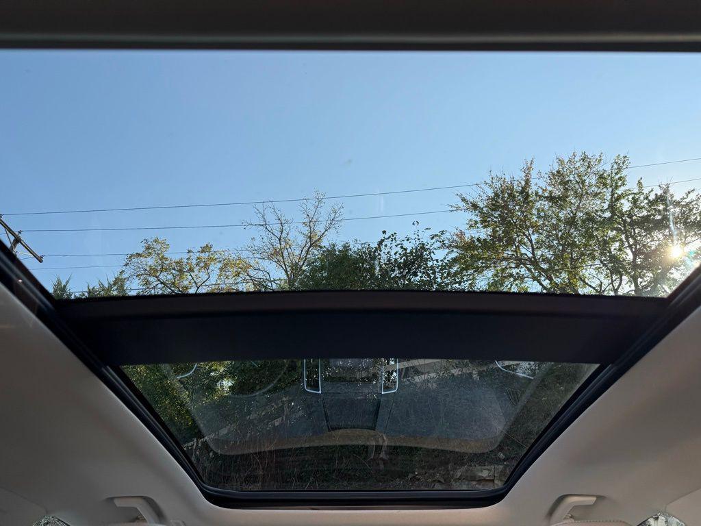 used 2024 Ford Edge car, priced at $29,500