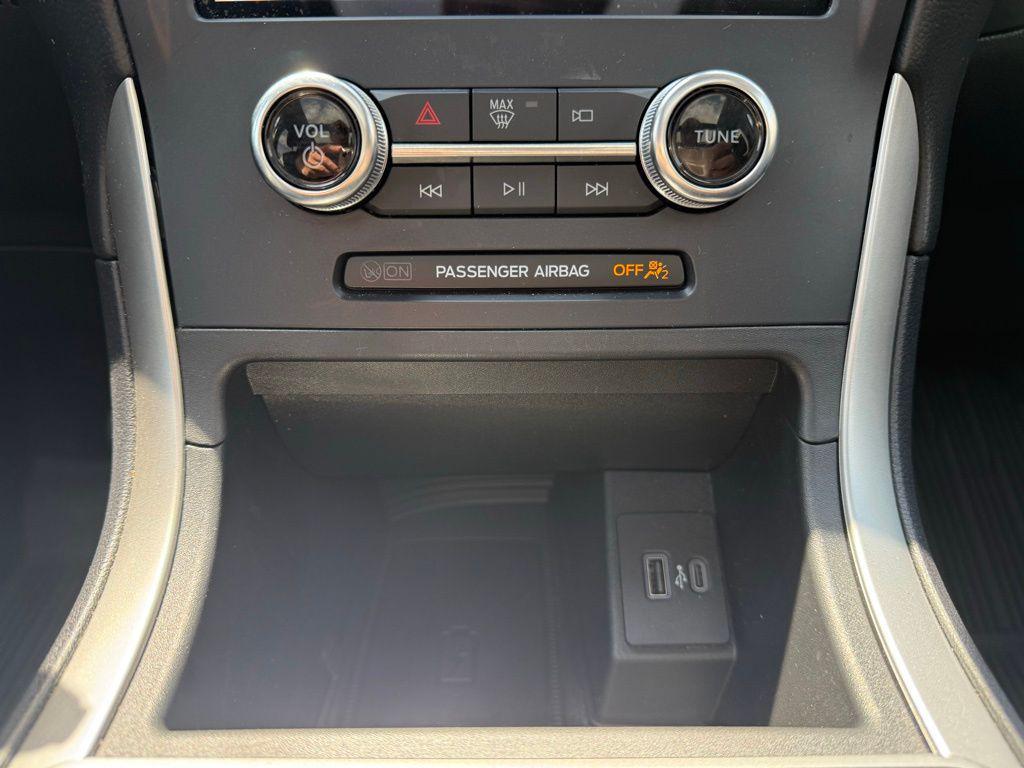 used 2024 Ford Edge car, priced at $26,910