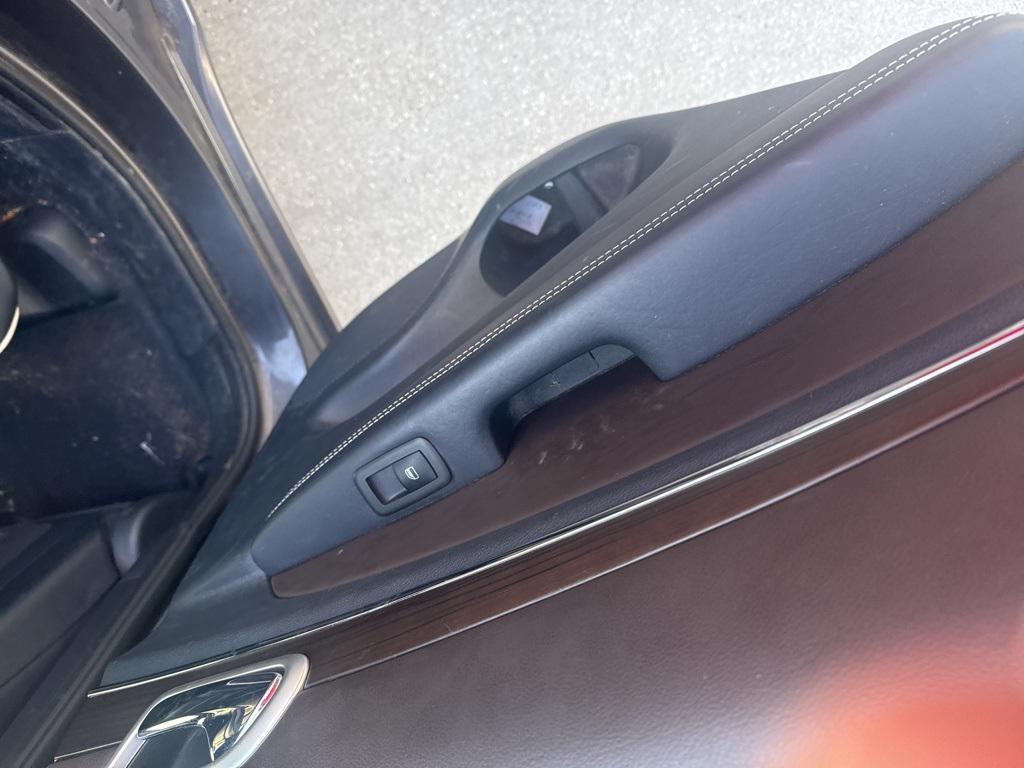 used 2015 Jeep Grand Cherokee car, priced at $12,851