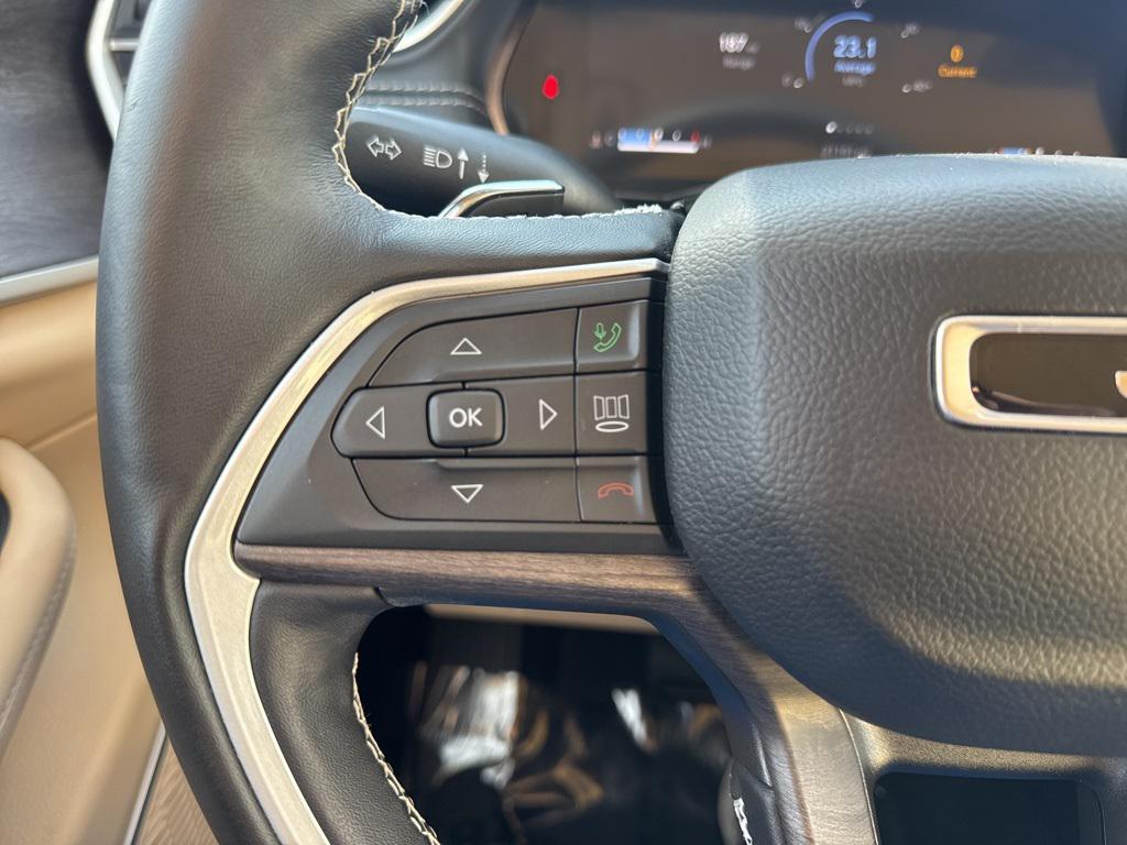 used 2022 Jeep Grand Cherokee car, priced at $32,336