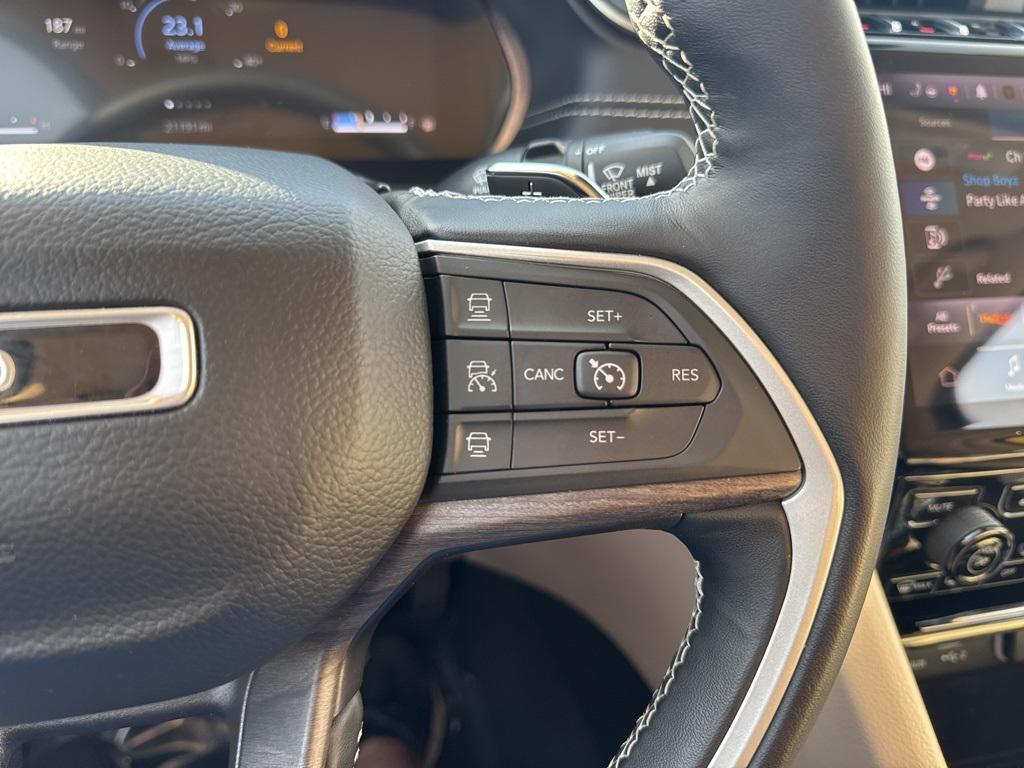 used 2022 Jeep Grand Cherokee car, priced at $32,336