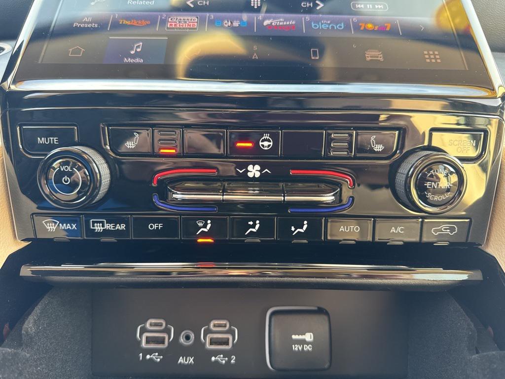 used 2022 Jeep Grand Cherokee car, priced at $32,336