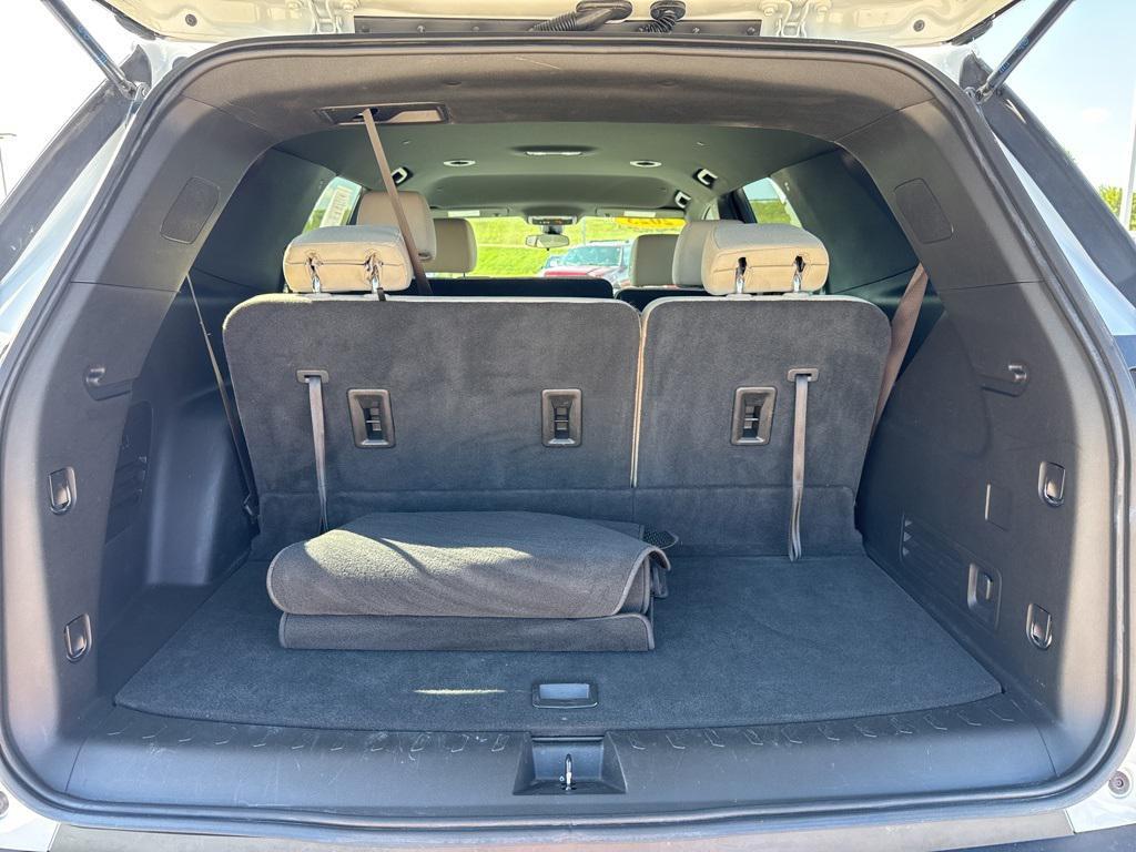 used 2023 Chevrolet Traverse car, priced at $28,959