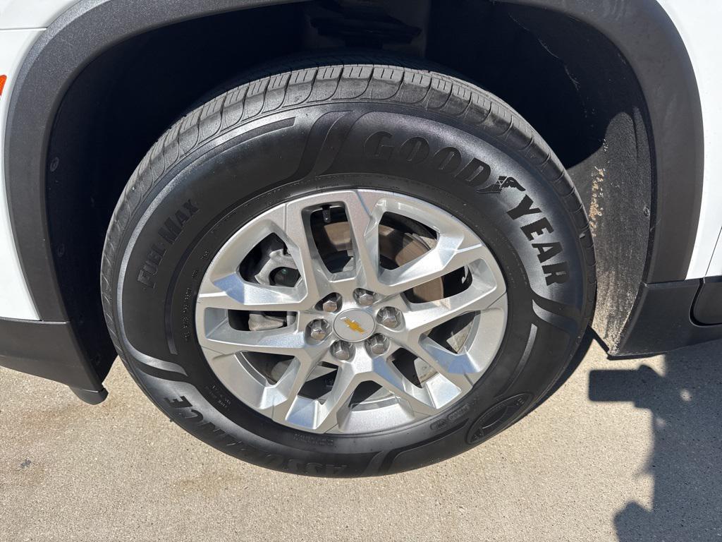 used 2023 Chevrolet Traverse car, priced at $28,959