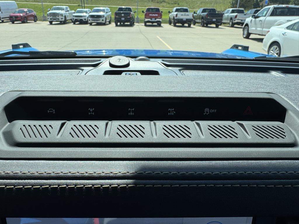 new 2025 Ford Bronco car, priced at $59,925