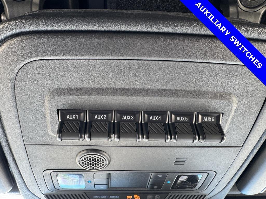 new 2025 Ford Bronco car, priced at $59,925