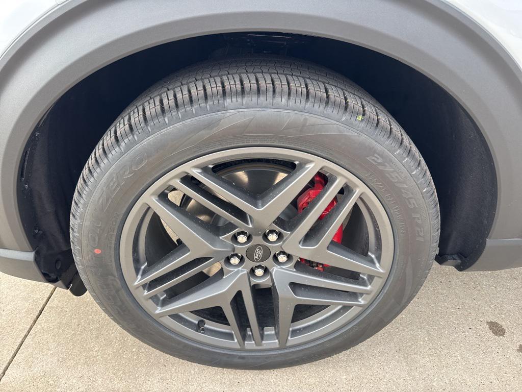 new 2026 Ford Explorer car, priced at $59,428