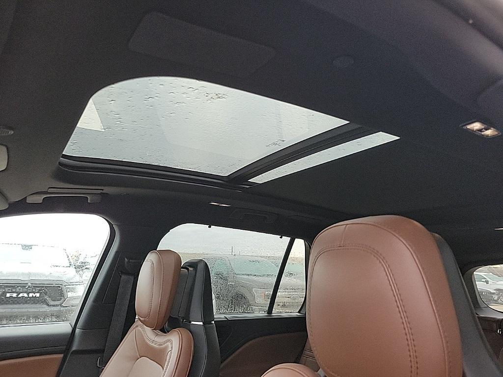 used 2023 Lincoln Aviator car, priced at $49,460