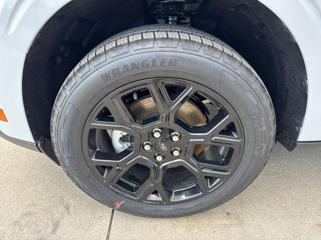 new 2025 Ford Maverick car, priced at $36,049