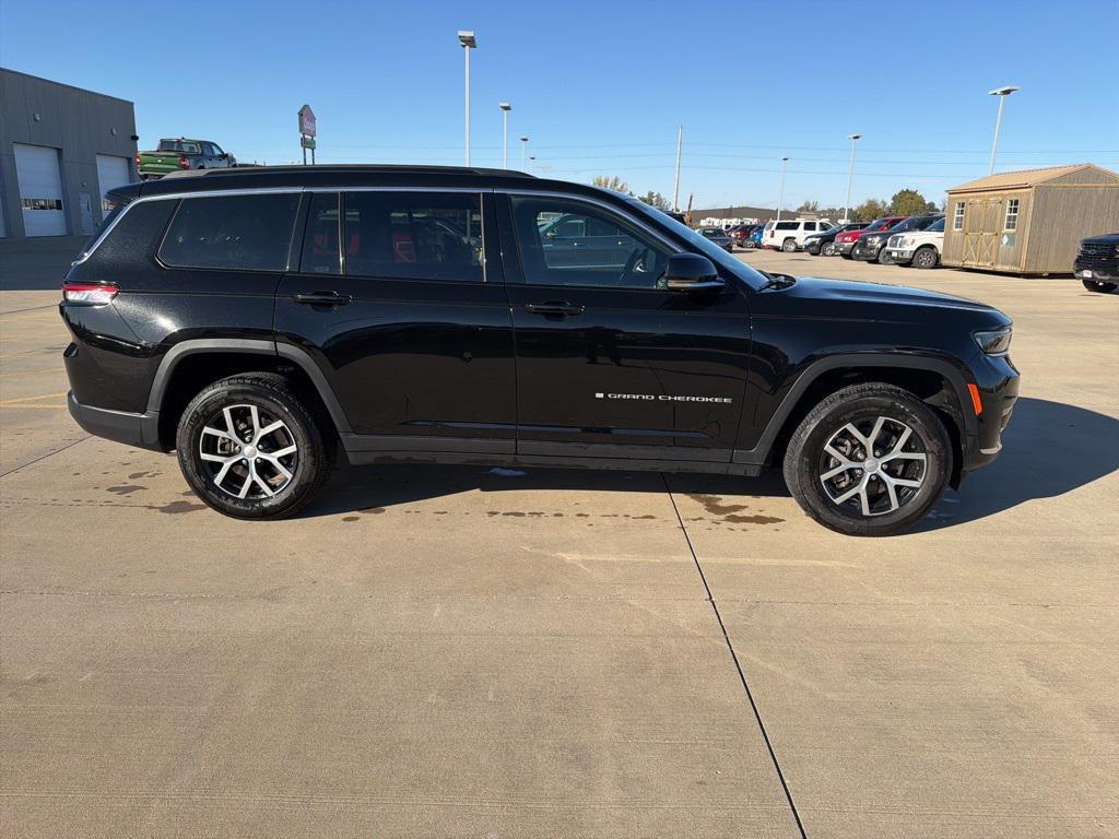 used 2024 Jeep Grand Cherokee L car, priced at $33,571