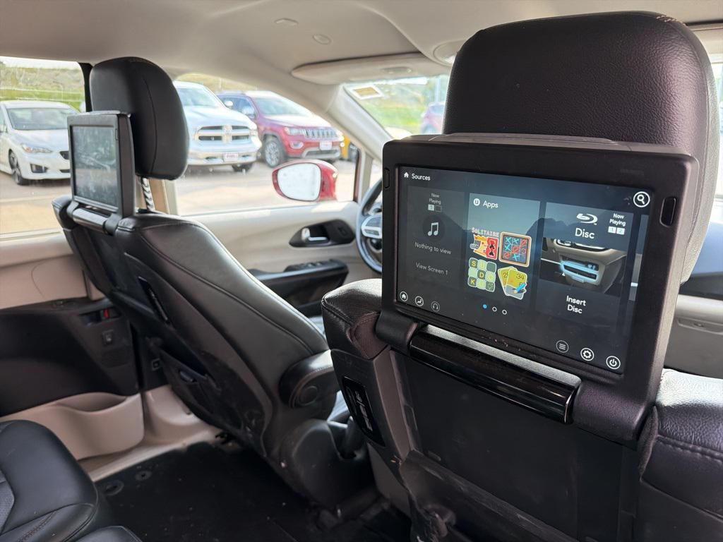used 2020 Chrysler Pacifica car, priced at $17,299