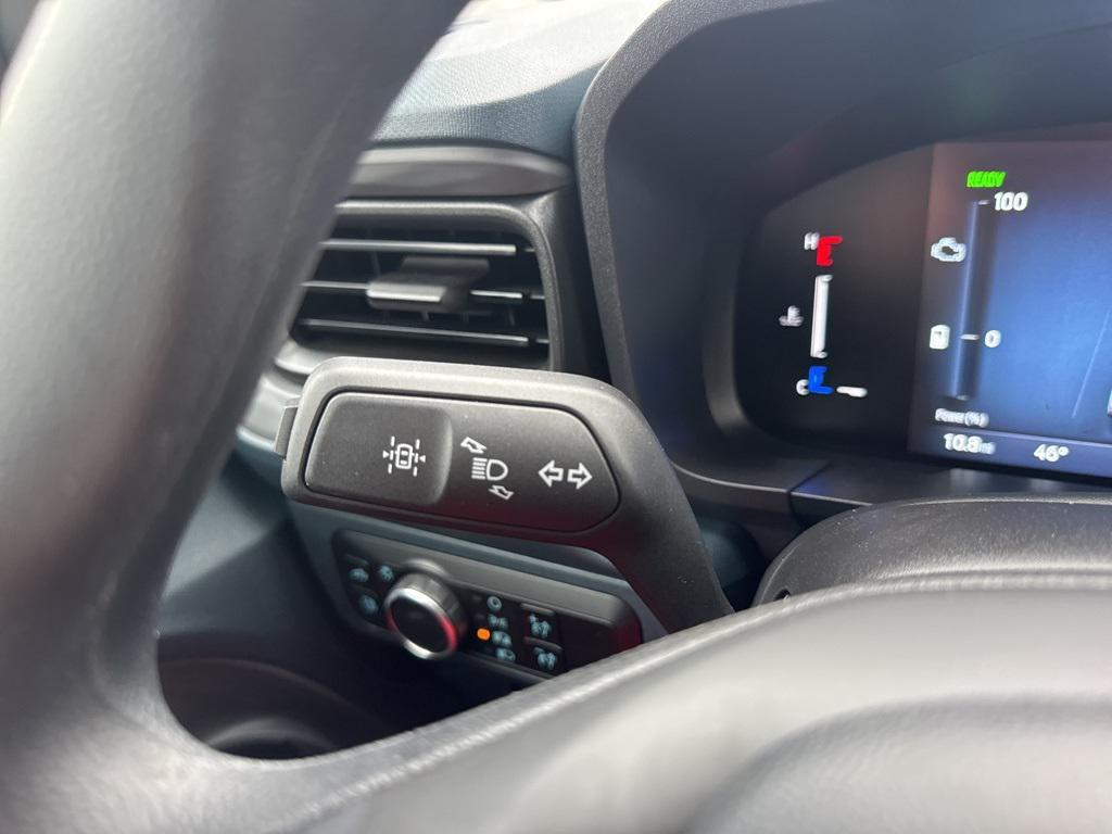 new 2025 Ford Maverick car, priced at $33,299