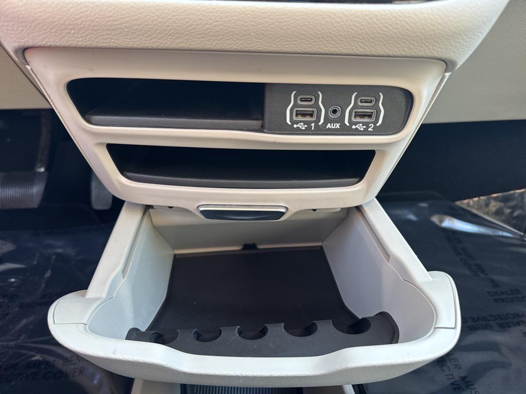 used 2024 Chrysler Pacifica car, priced at $30,161