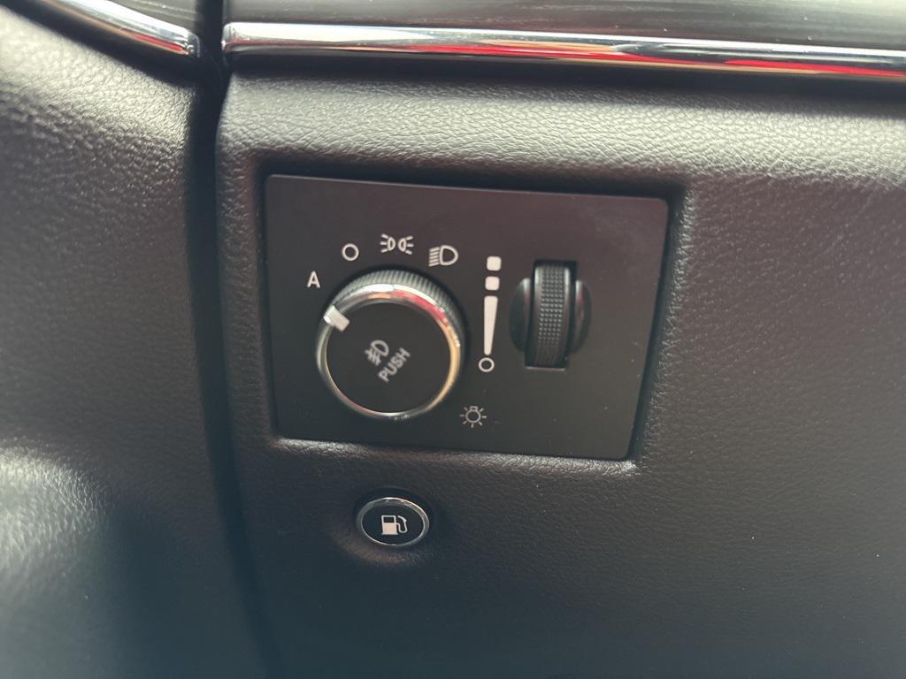 used 2019 Jeep Grand Cherokee car, priced at $18,555