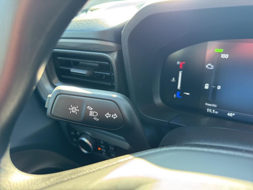 new 2025 Ford Maverick car, priced at $33,475