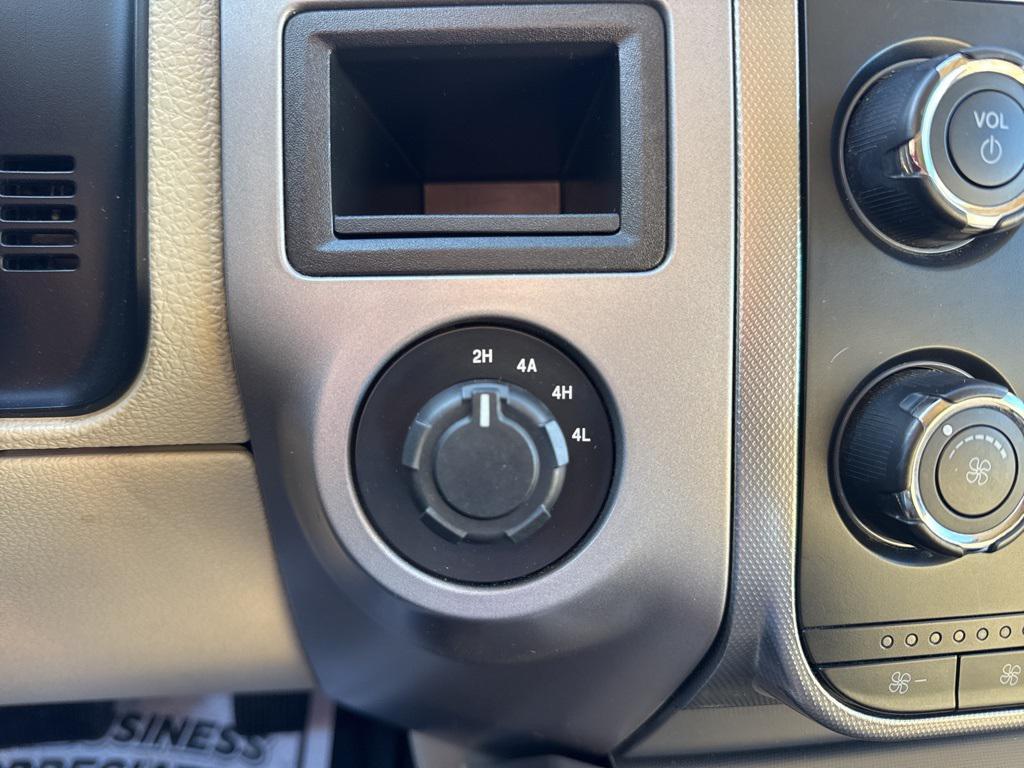 used 2017 Ford Expedition car, priced at $8,999