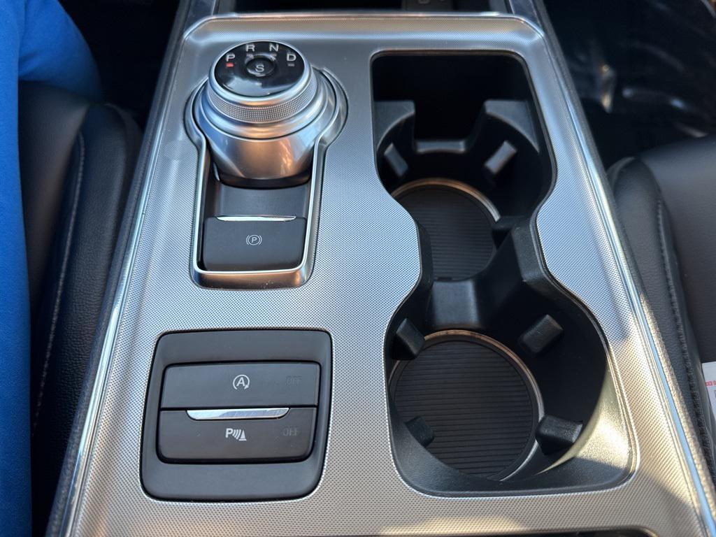 used 2024 Ford Edge car, priced at $29,348