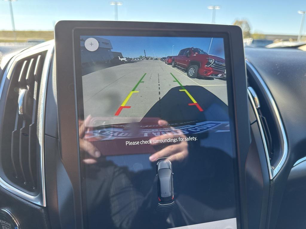 used 2024 Ford Edge car, priced at $29,348