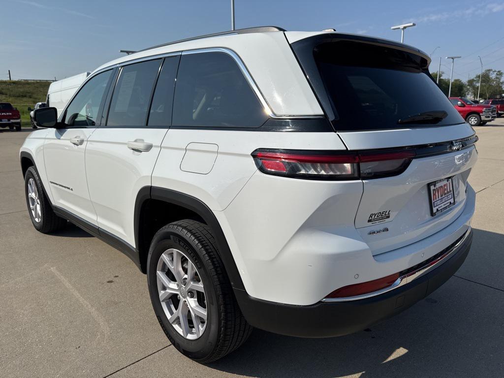 used 2022 Jeep Grand Cherokee car, priced at $29,717