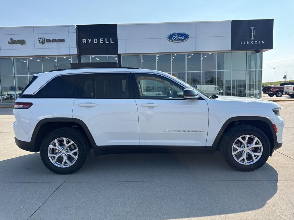 used 2022 Jeep Grand Cherokee car, priced at $29,717