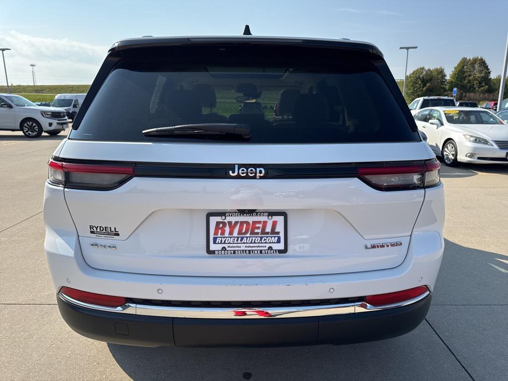 used 2022 Jeep Grand Cherokee car, priced at $29,717