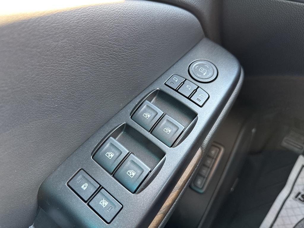 used 2018 GMC Yukon XL car, priced at $27,981