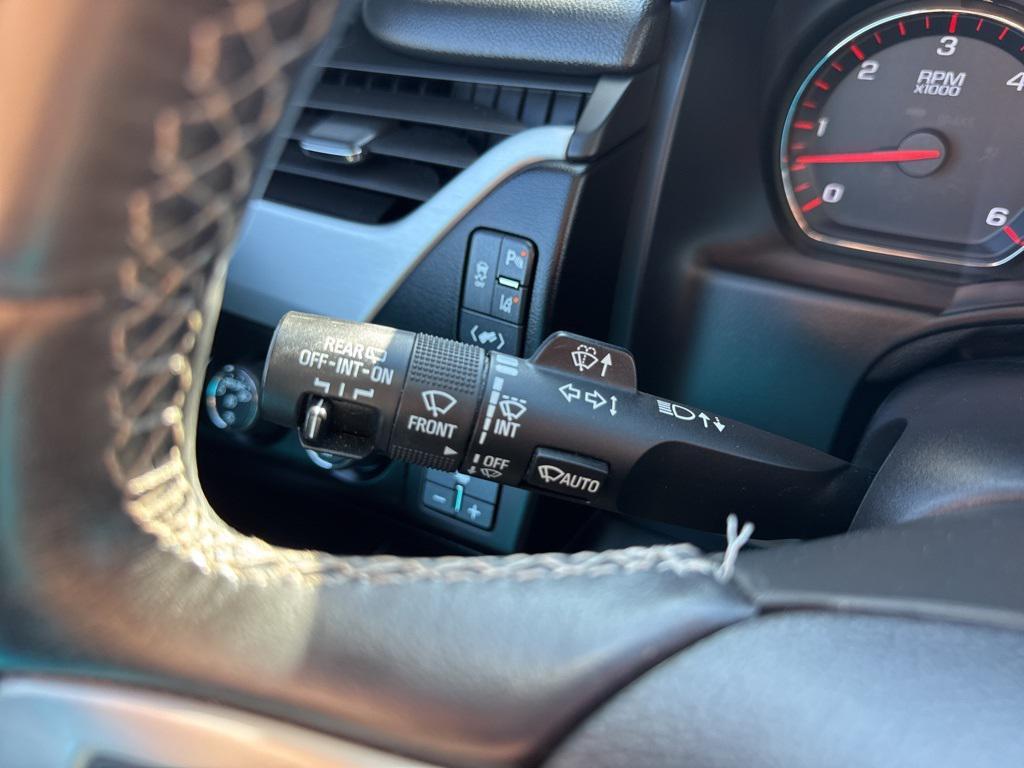 used 2015 GMC Yukon car, priced at $15,612