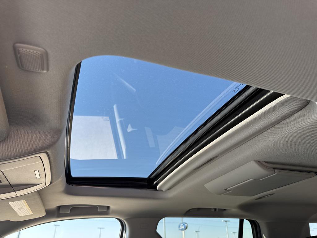 used 2015 GMC Yukon car, priced at $15,612