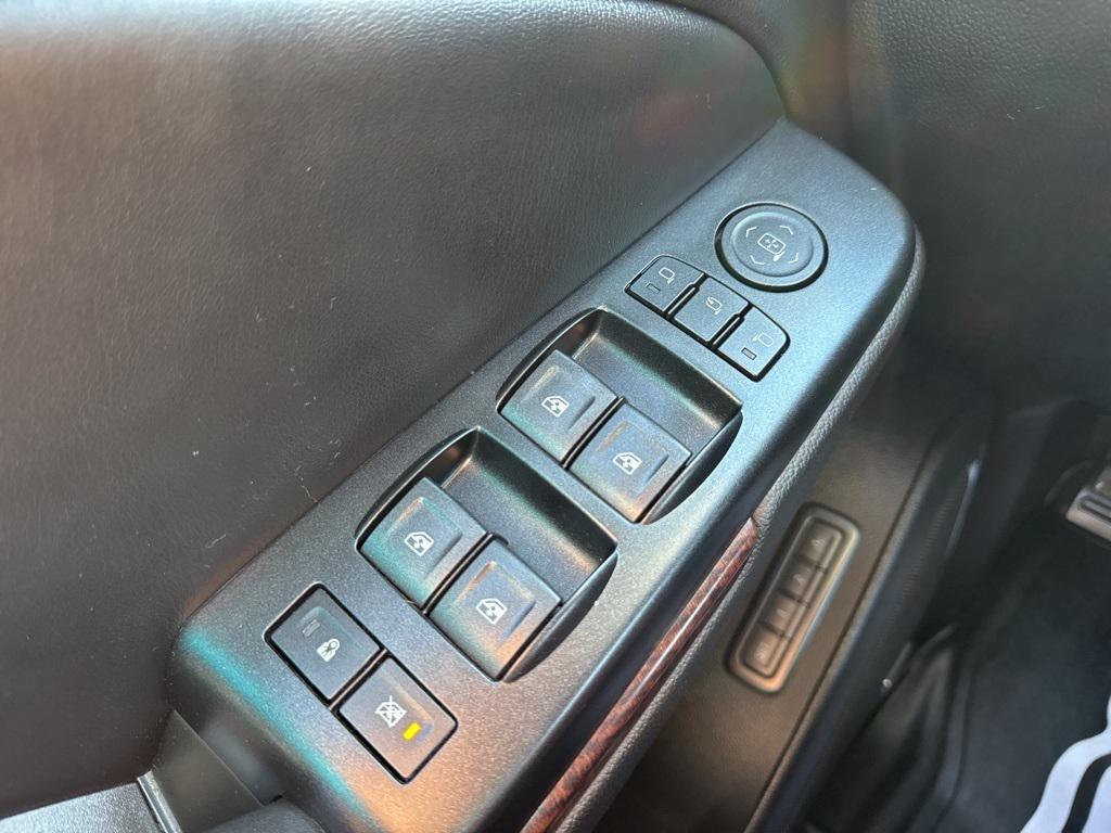 used 2015 GMC Yukon car, priced at $15,612