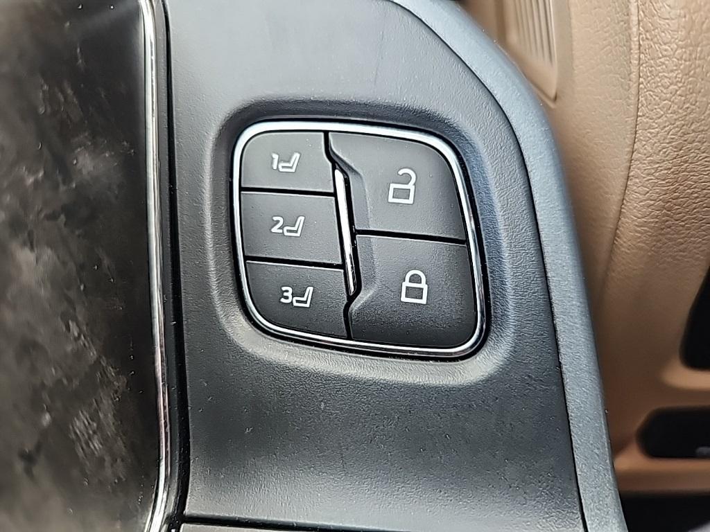 used 2021 Ford F-150 car, priced at $34,961