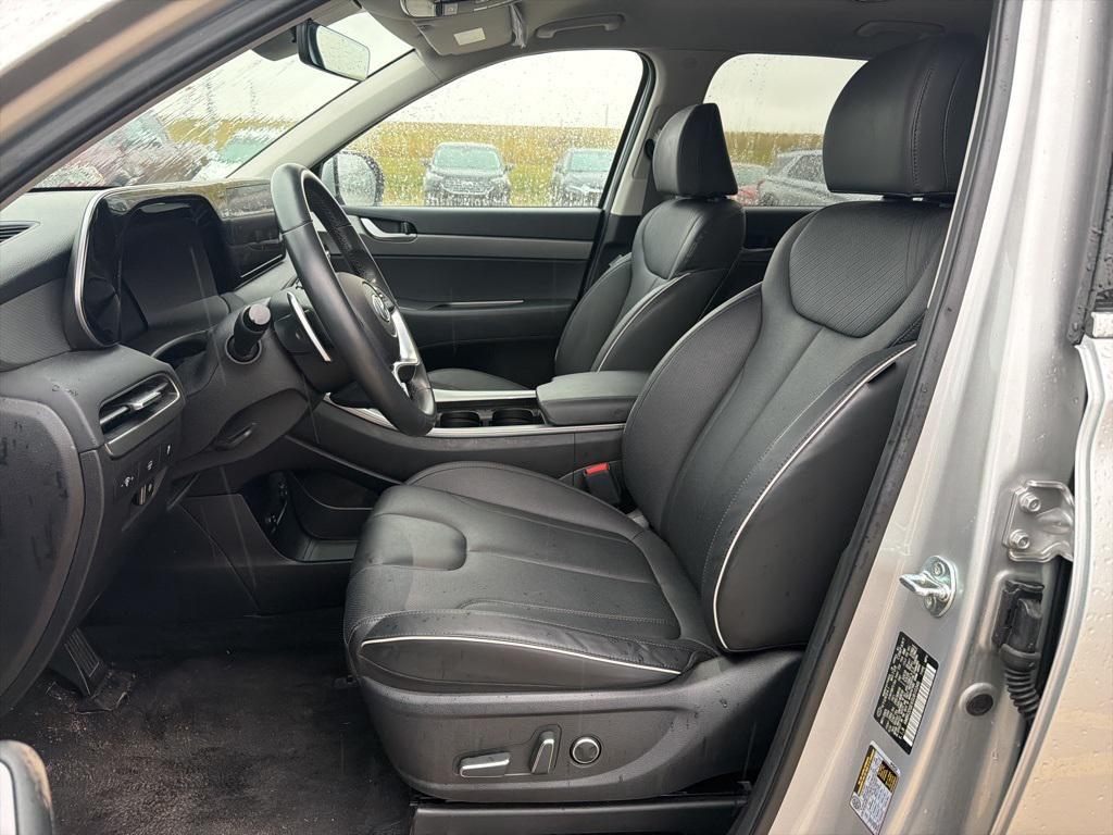 used 2025 Hyundai Palisade car, priced at $34,935