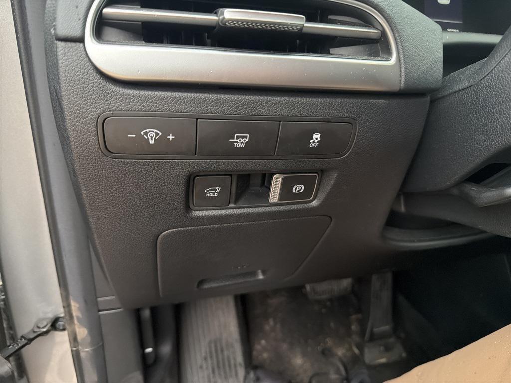 used 2025 Hyundai Palisade car, priced at $34,935