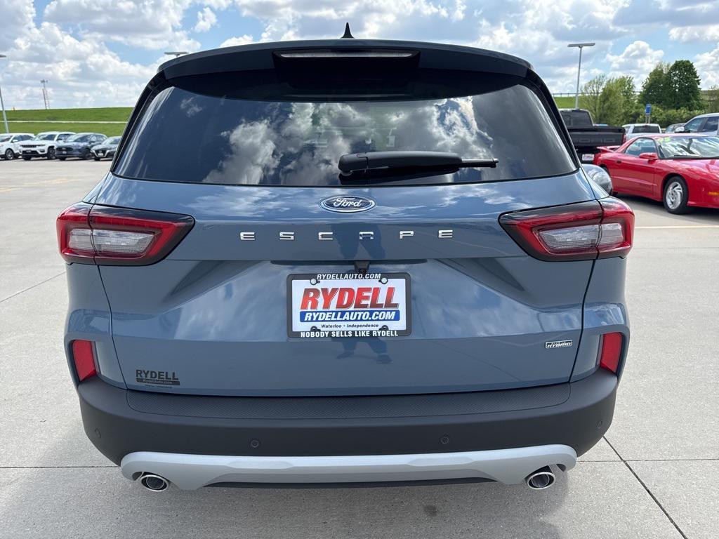 new 2025 Ford Escape PHEV car, priced at $40,140