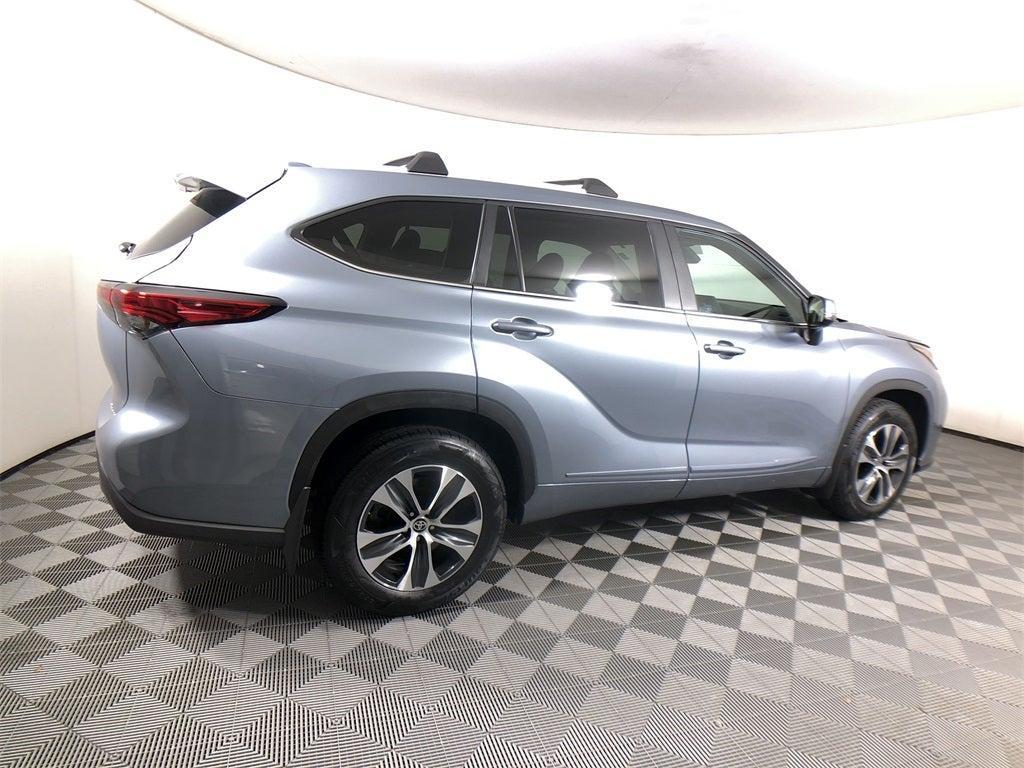 used 2023 Toyota Highlander car, priced at $35,598