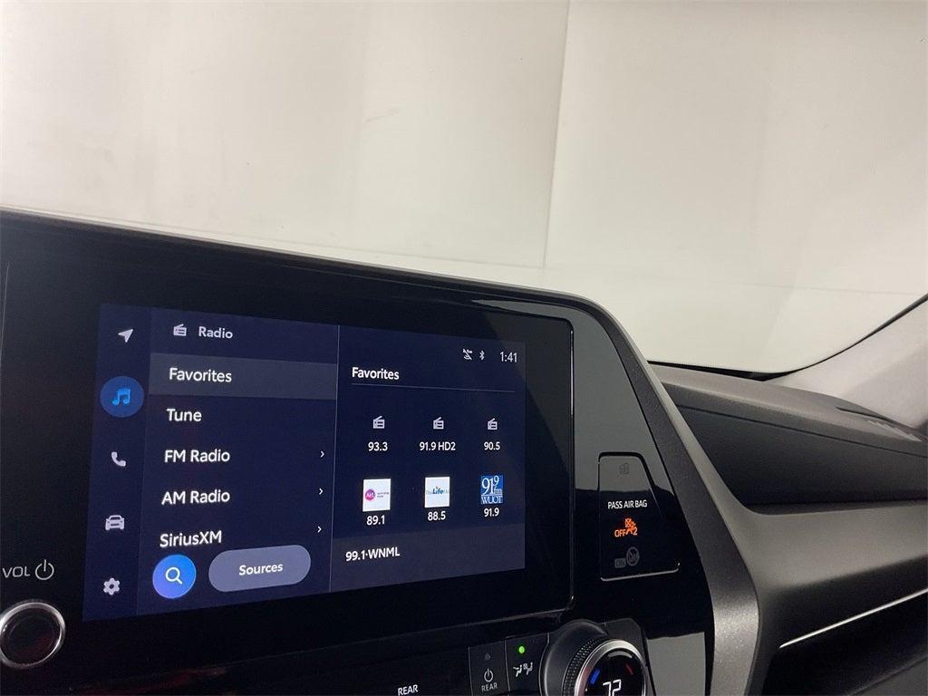 used 2023 Toyota Highlander car, priced at $31,598