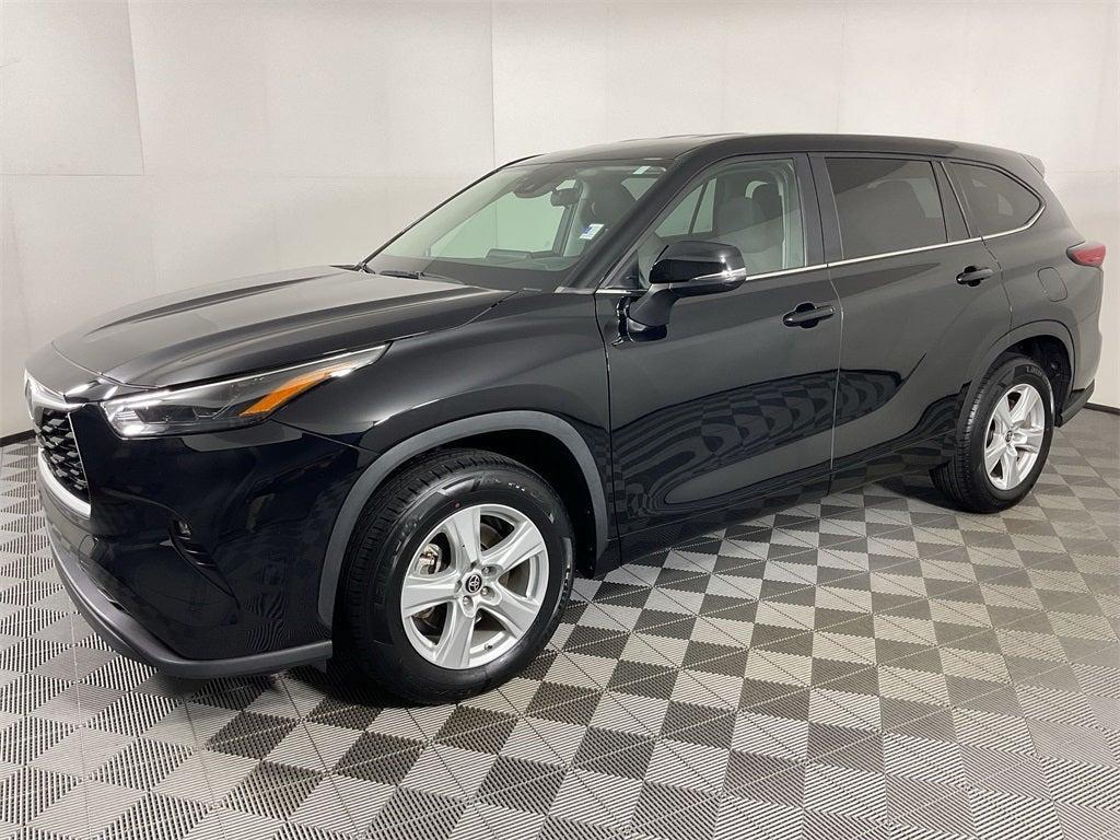 used 2023 Toyota Highlander car, priced at $31,598