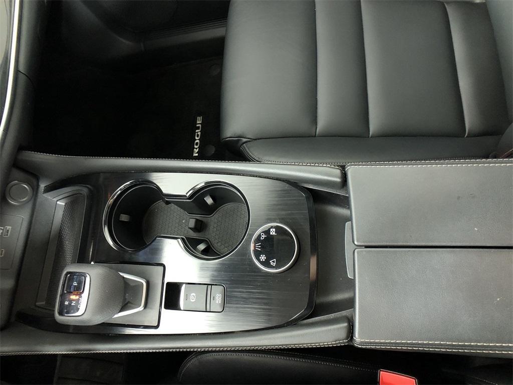 used 2022 Nissan Rogue car, priced at $31,998