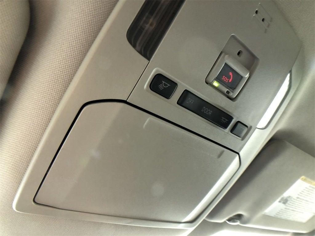 used 2023 Toyota Highlander car, priced at $30,298