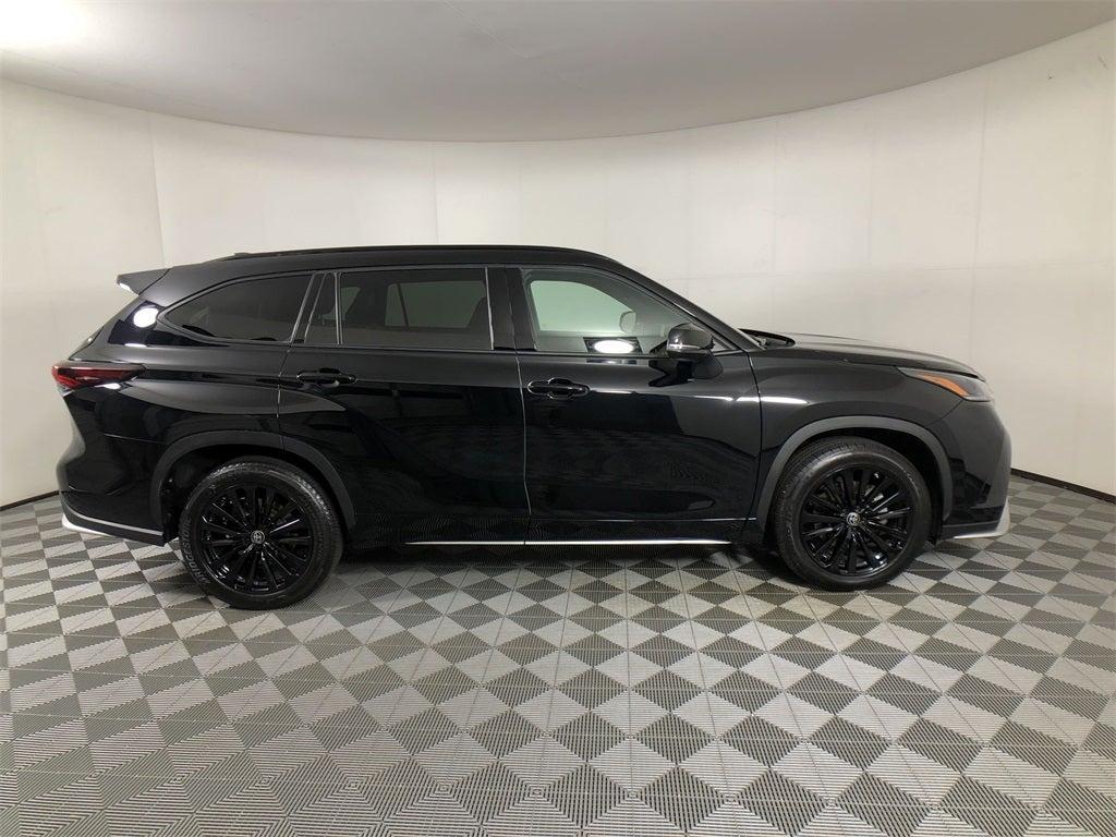 used 2024 Toyota Highlander car, priced at $44,298