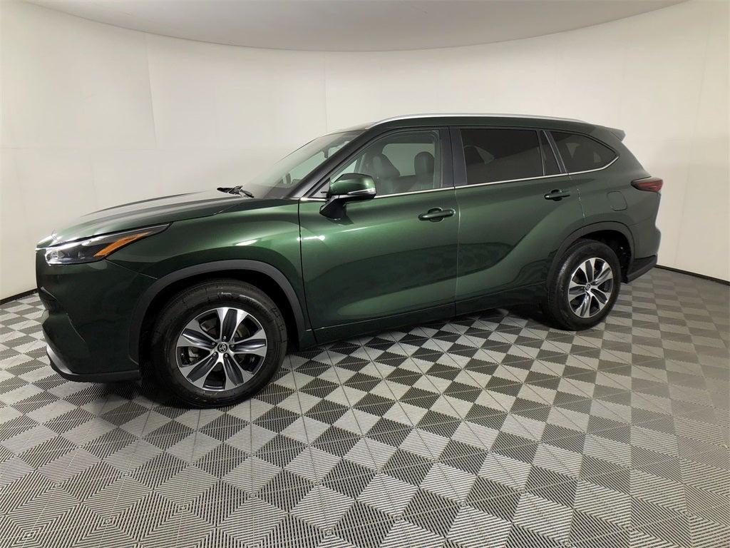 used 2024 Toyota Highlander car, priced at $43,498
