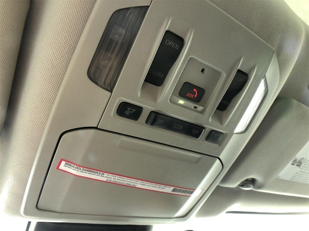 used 2024 Toyota Highlander car, priced at $43,498