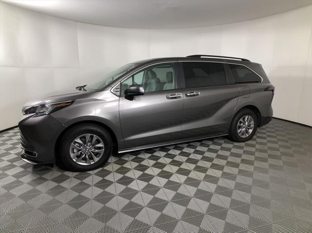 used 2023 Toyota Sienna car, priced at $40,298